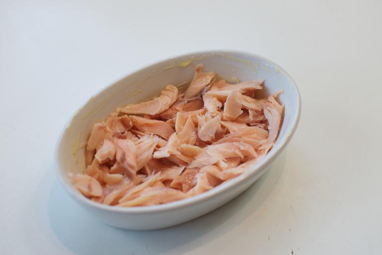 Recipe: Eggs en cocotte with smoked trout. Step c.